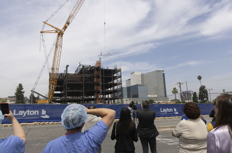 Loma Linda Children’s Hospital marks construction milestone with “topping off” ceremony for new Specialty Clinics