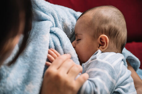 Breastfeeding offers mothers more than bonding, it can also reduce breast cancer risk