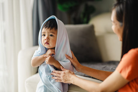 Protecting children’s skin during winter